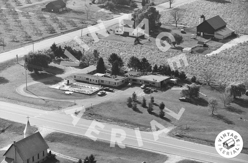 Sunset Motel - 1982 Aerial